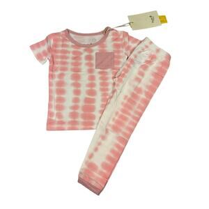 Kyte Crew Neck shirt and leggings